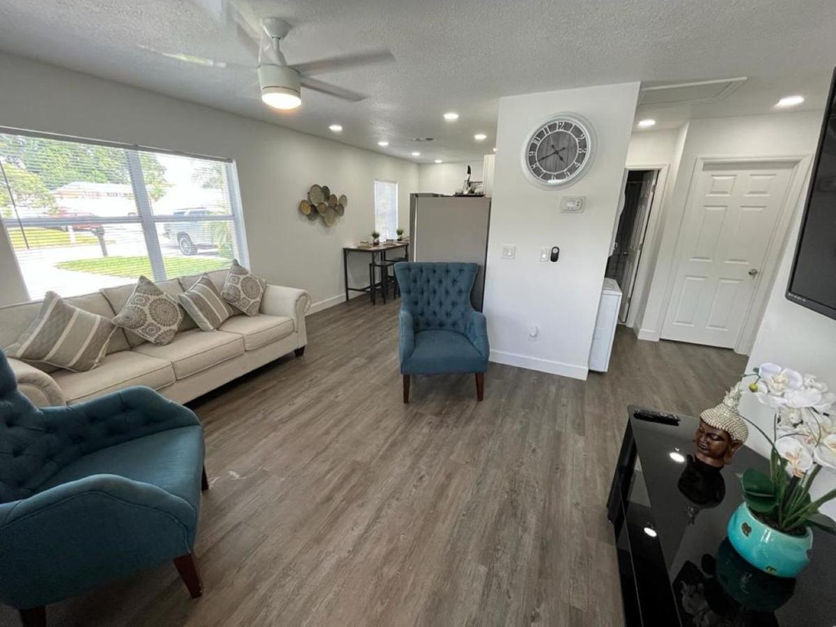 Incredible Comfortable Apartments Near The Airport And Beaches タンパ エクステリア 写真