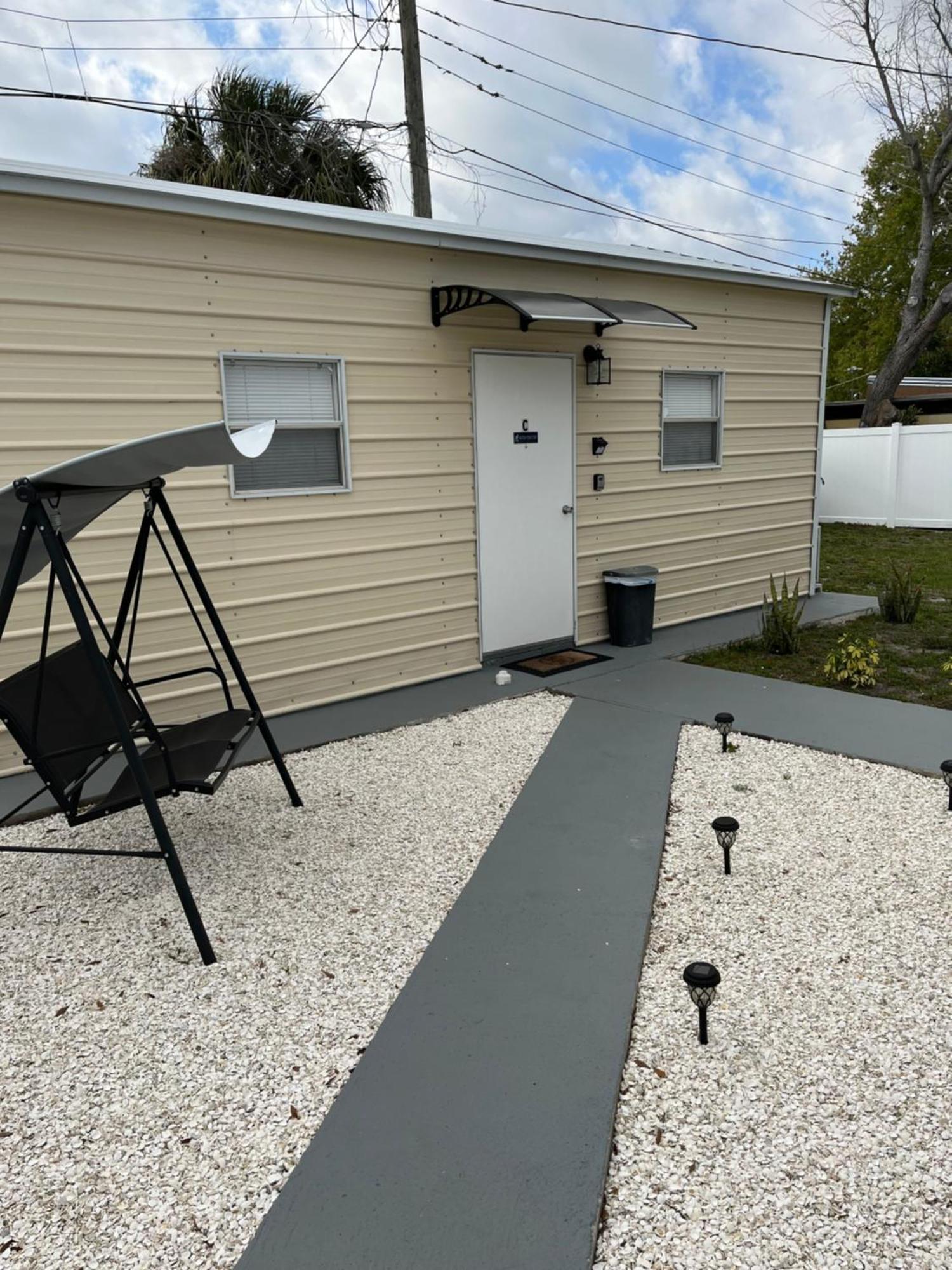 Incredible Comfortable Apartments Near The Airport And Beaches タンパ エクステリア 写真
